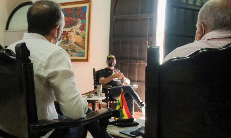 alcalde de cartagena y funcionarios en pro de la recuperación de la había de cartagena