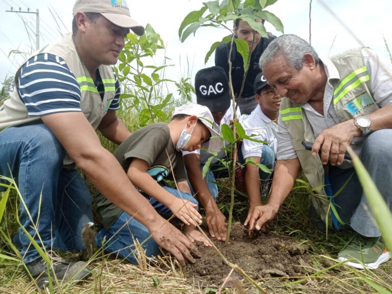 EPA Cartagena conmemora el día mundial del árbol con la siembra de 1.000 árboles