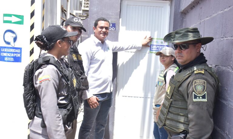 Funcionarios en sellamiento por contaminar los cuerpos de agua en Mamonal.