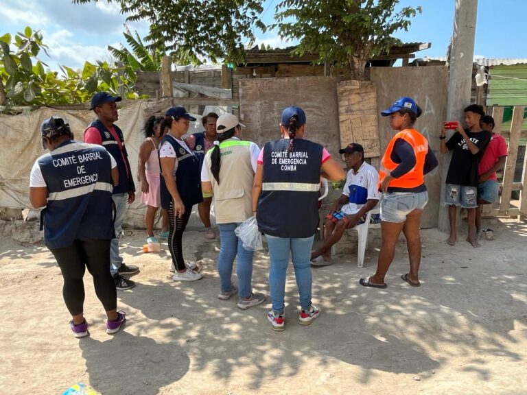 EPA CARTAGENA EDUCA A COMUNIDADES PARA EL CUIDADO DE CANALES Y CAÑOS QUE INTERVIENE EL DISTRITO