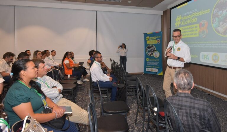 CARTAGENA, PROTAGONISTA EN EVENTO REGIONAL SOBRE PLÁSTICO DE UN SOLO USO