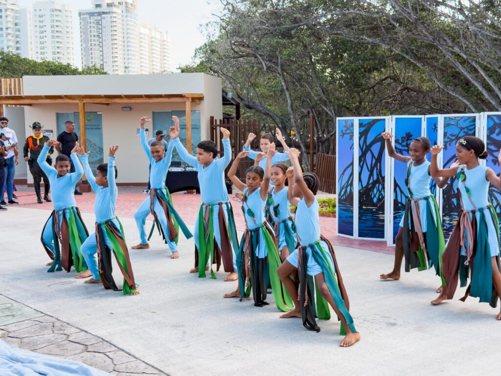 En el Día de la Tierra, EPA Cartagena, la Fundación Canal del Dique Compas y Compas lideraron jornada ambiental en la ciudad
